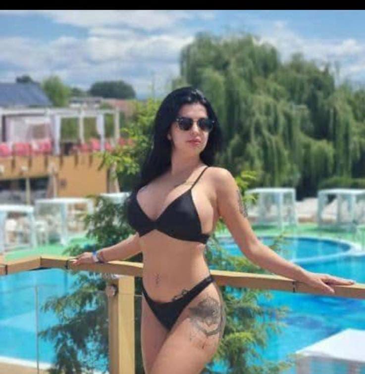 Alanya Escort Dövmeli Bayan Sude Minyon Hatun